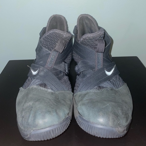 Nike Lebron Soldier 12 SFG - Picture 2 of 4